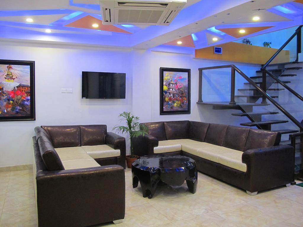 Royal Penguin Boutique Hotel & Spa Катманду Екстериор снимка