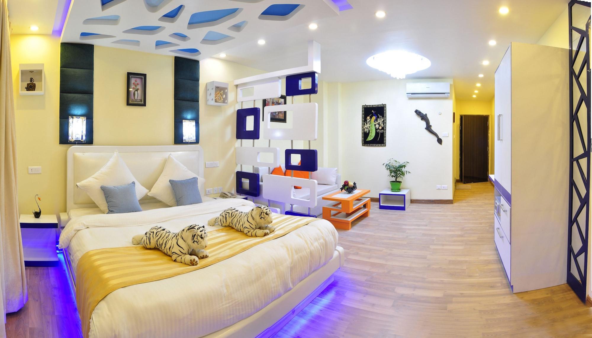 Royal Penguin Boutique Hotel & Spa Катманду Екстериор снимка