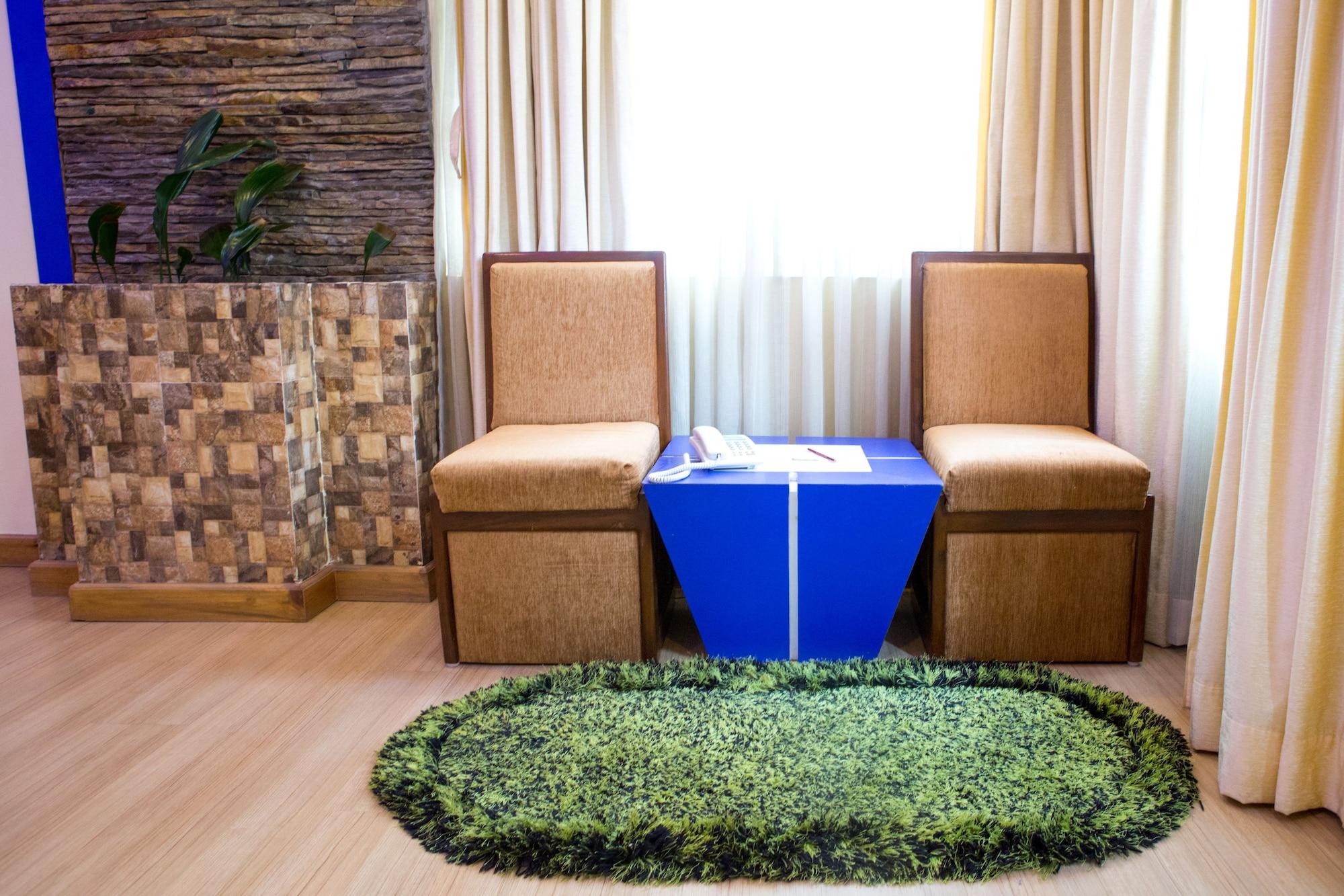 Royal Penguin Boutique Hotel & Spa Катманду Екстериор снимка