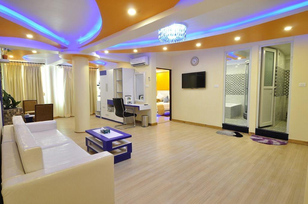 Royal Penguin Boutique Hotel & Spa Катманду Екстериор снимка