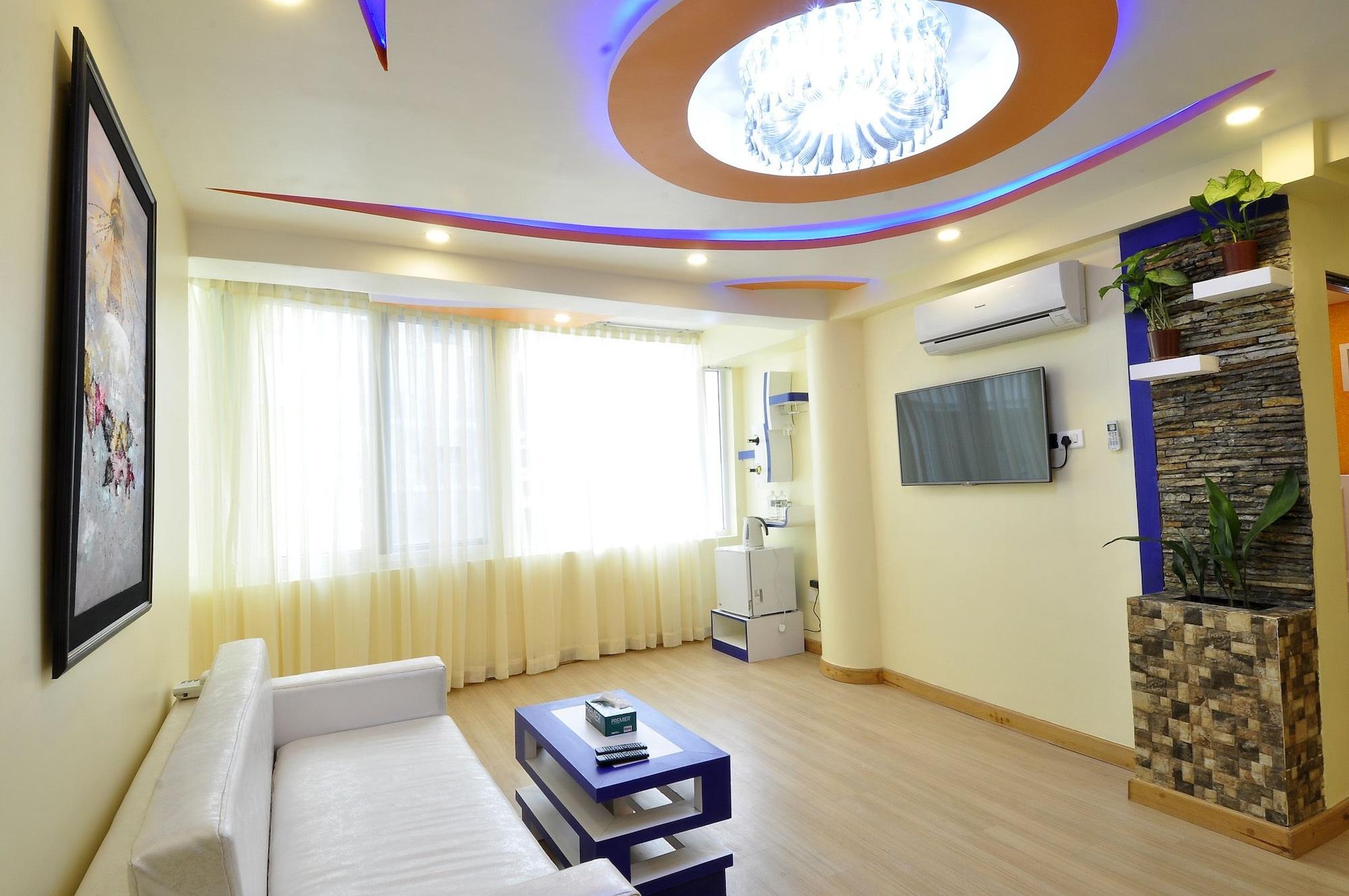 Royal Penguin Boutique Hotel & Spa Катманду Екстериор снимка