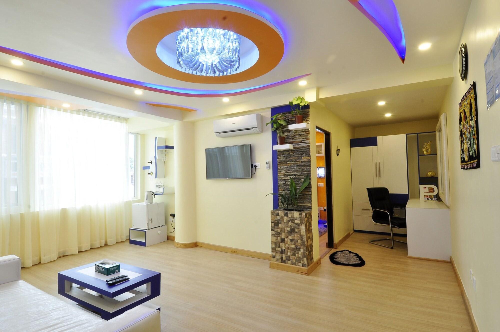 Royal Penguin Boutique Hotel & Spa Катманду Екстериор снимка