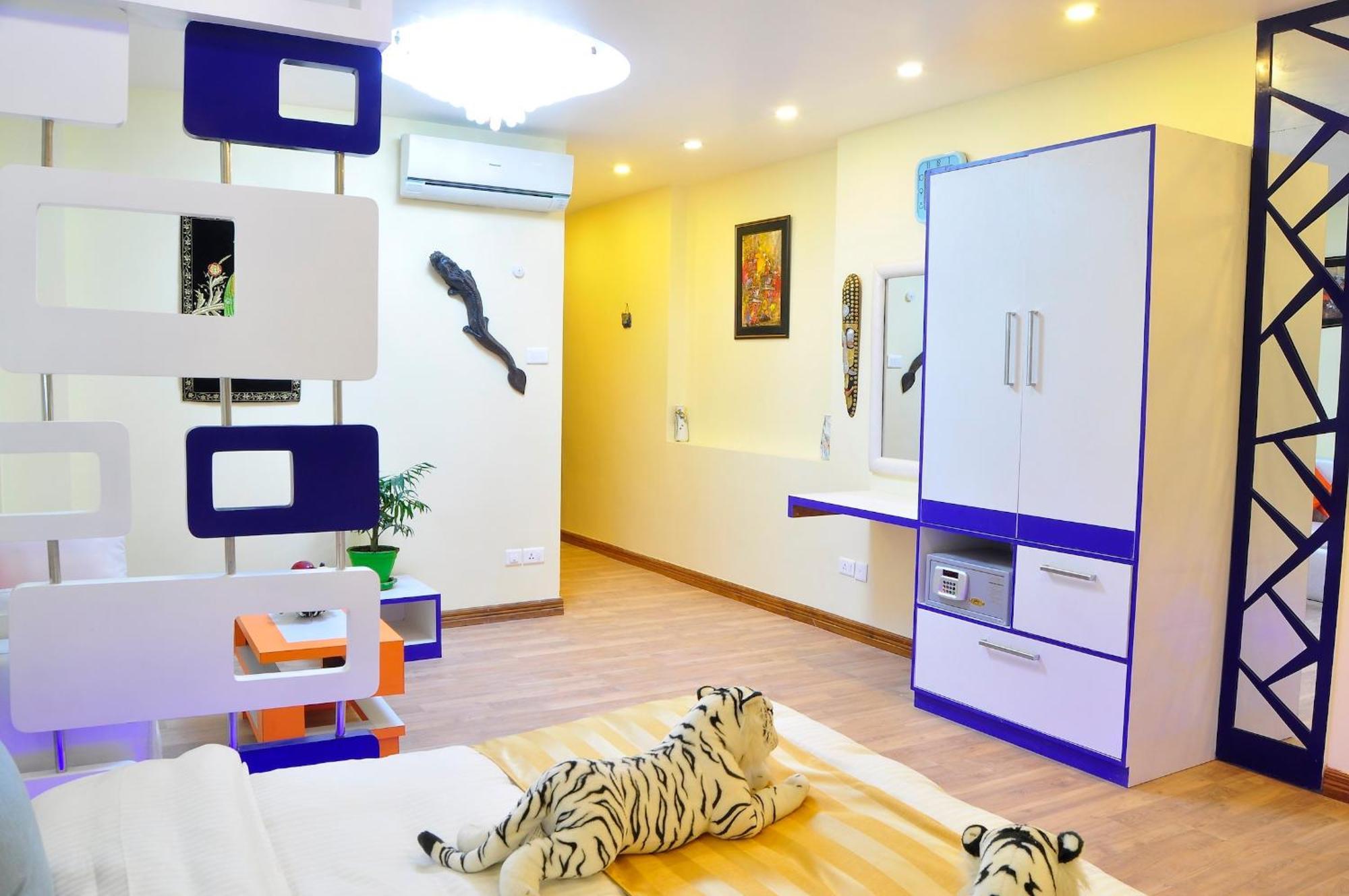Royal Penguin Boutique Hotel & Spa Катманду Стая снимка